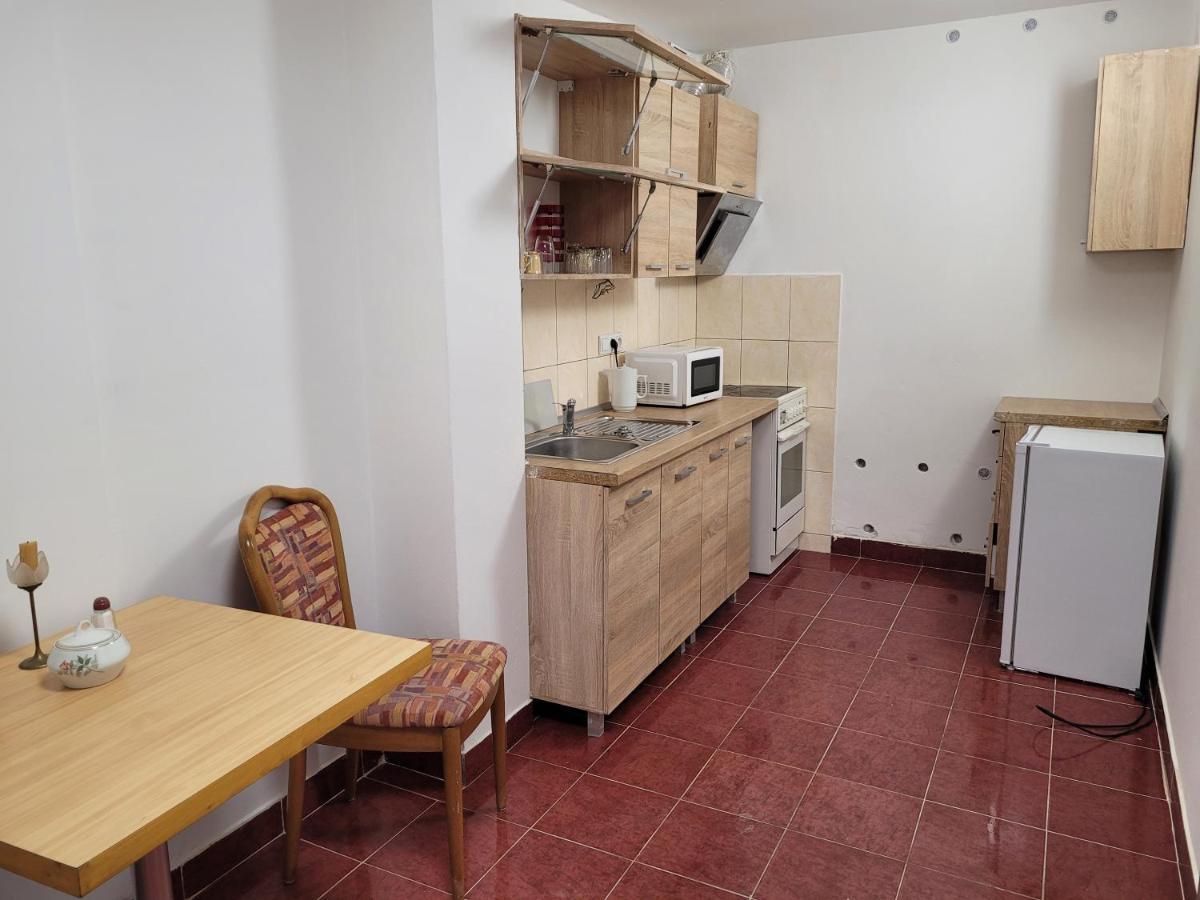 Penzion Duong Apartments Karlsbad Buitenkant foto