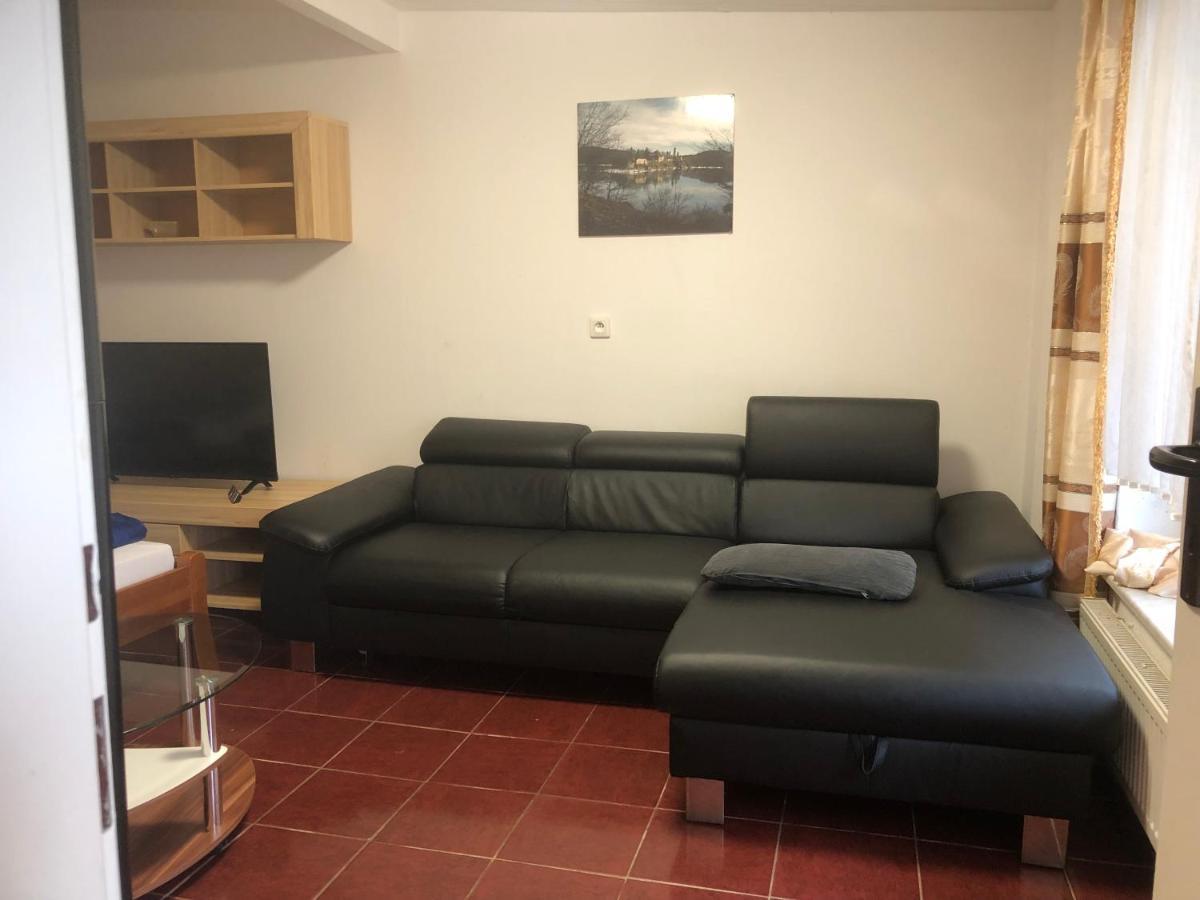 Penzion Duong Apartments Karlsbad Buitenkant foto
